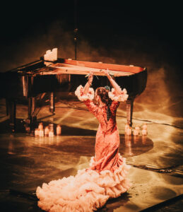 Fantasía Al Andalus, espectáculo musical flamenco-oriental con Bassam Challita y elenco internacional