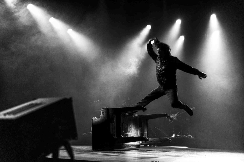 SÚPER-VIVIENTE de Jesús Carmona